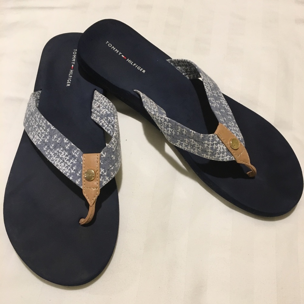 Tommy Hilfiger flip flops.
